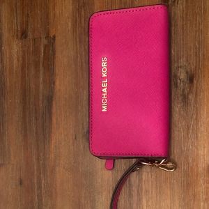 Michael Kors Wristlet/Wallet